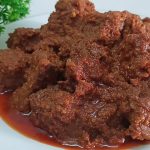 RENDANG DAGING SAPI ASLI PADANG .